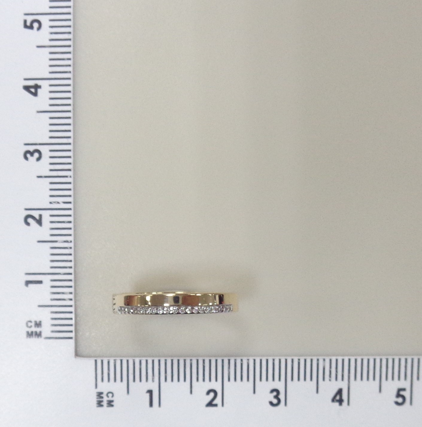 Золотое кольцо 585 пробы; родий; Обручальное; вставки 19 Бр.Кр-57 0,040 3/6А